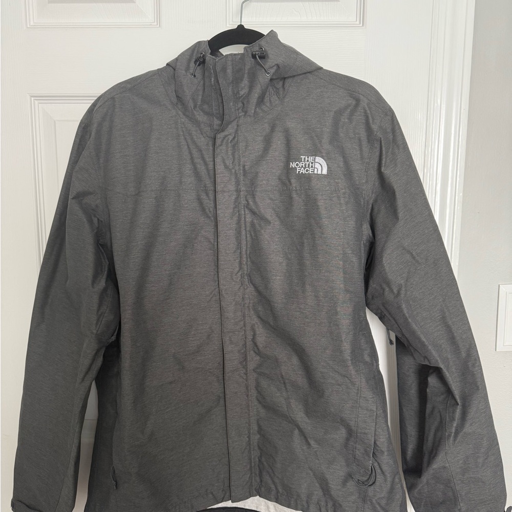 The North Face Gray Raincoat Lightweight Water-Resistant Design